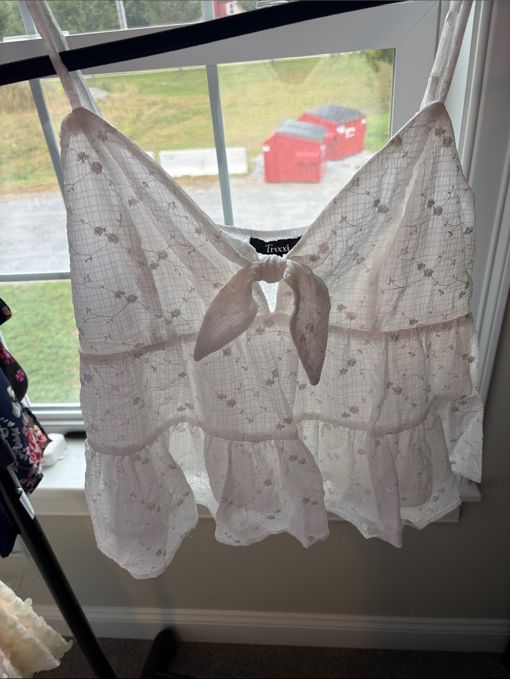 Trixxi White Floral Lace Tie-Front Ruffled Cami